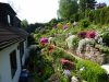 Doppelhaushälfte mit liebevoll gestaltetem Garten - BILD