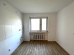 Schöne 2-Raum Wohnung mit Wohnküche und Balkon! - Bild