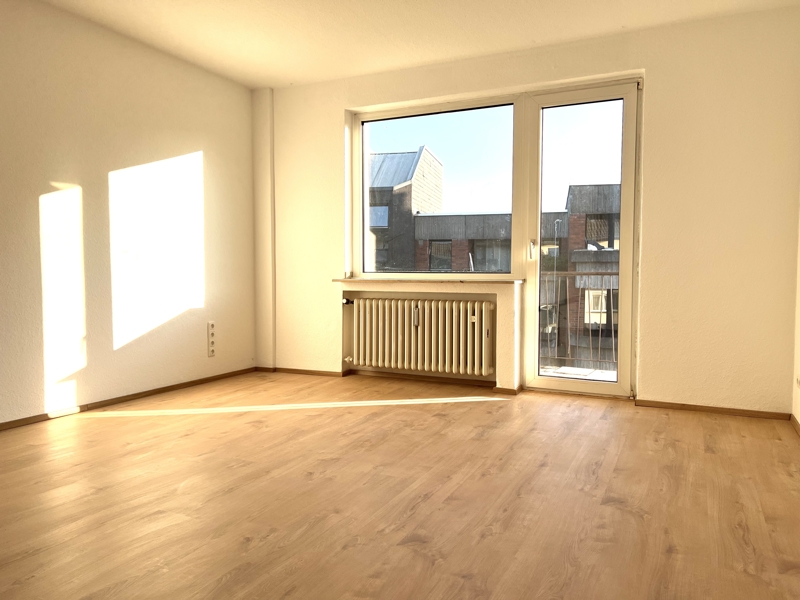 Schöne 2-Raum Wohnung mit Wohnküche und Balkon! 45128 Essen / Südviertel, Etagenwohnung