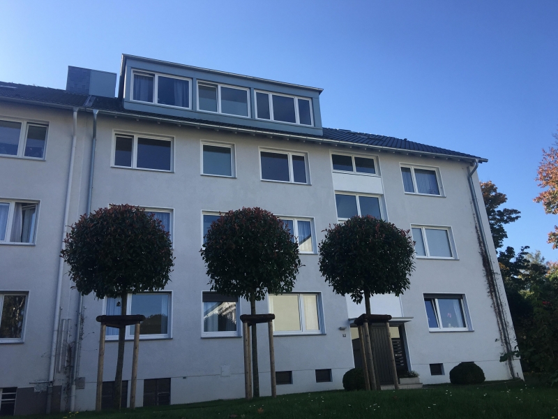 Gepflegtes 8-Parteienhaus mit solider Rendite 45136 Essen / Bergerhausen, Mehrfamilienhaus