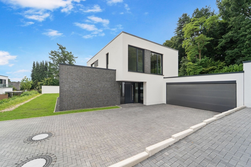 Licht, Luft und Freiheit – Bauhausvilla am Waldrand! 45133 Essen, Villa