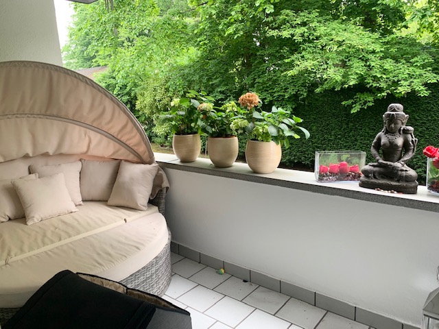 Solide Kapitalanlage! Voll möblierte Wohnung mit Blick ins Grüne! 45136 Essen, Erdgeschosswohnung