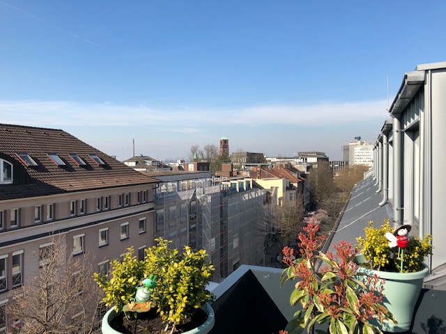 Schöne Dachgeschosswohnung mit tollem Weitblick in Rüttenscheid! 45128 Essen / Südviertel, Dachgeschosswohnung