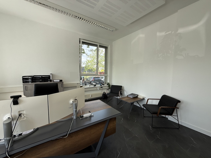 Modernes Arbeitsumfeld mit Erweiterungsoption – Teilung nach Absprache ab 45 m² möglich! 45473 Mülheim an der Ruhr, Bürohaus