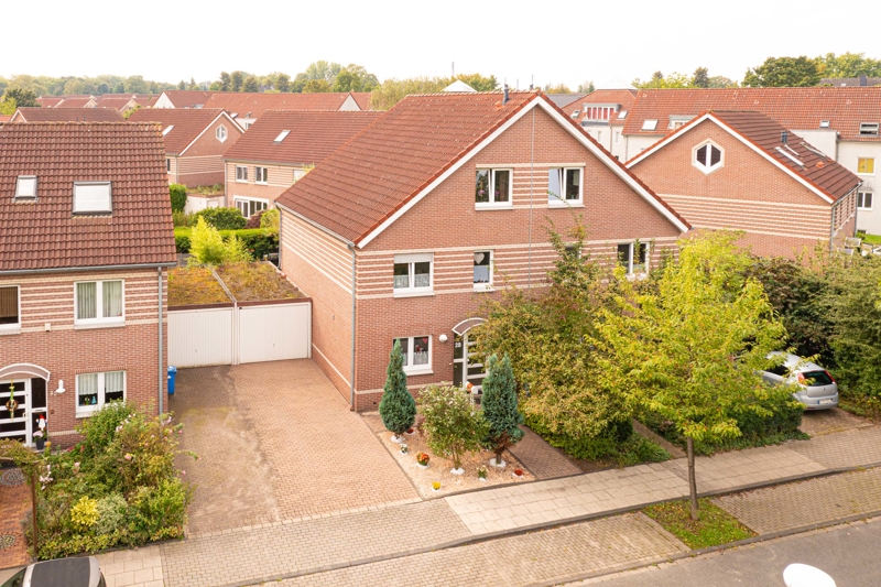 Sehr schöne Doppelhaushälfte mit Garten! 45327 Essen, Doppelhaushälfte